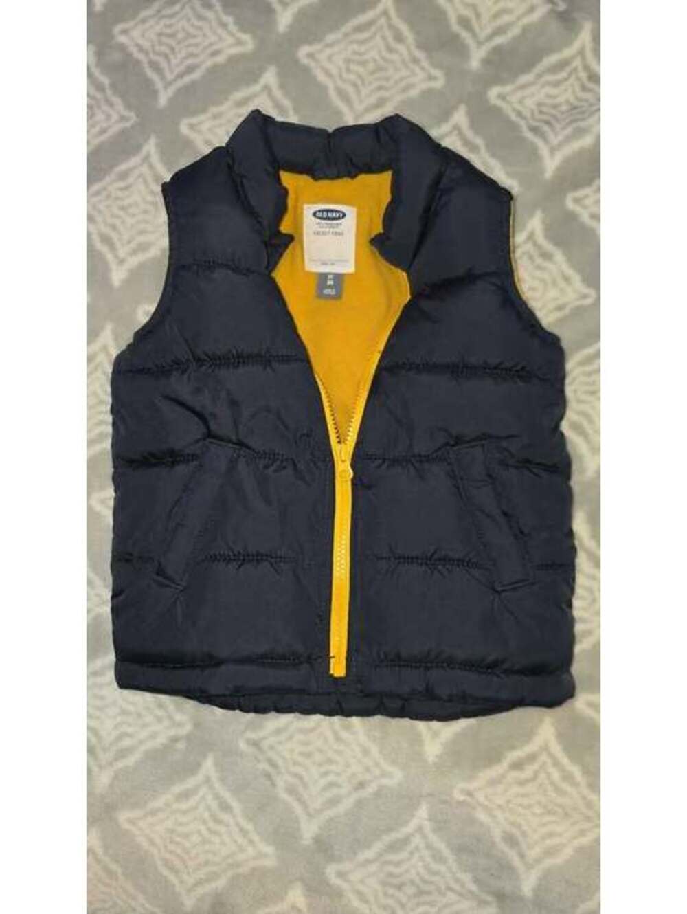 Old Navy 3T Puffer Vest
